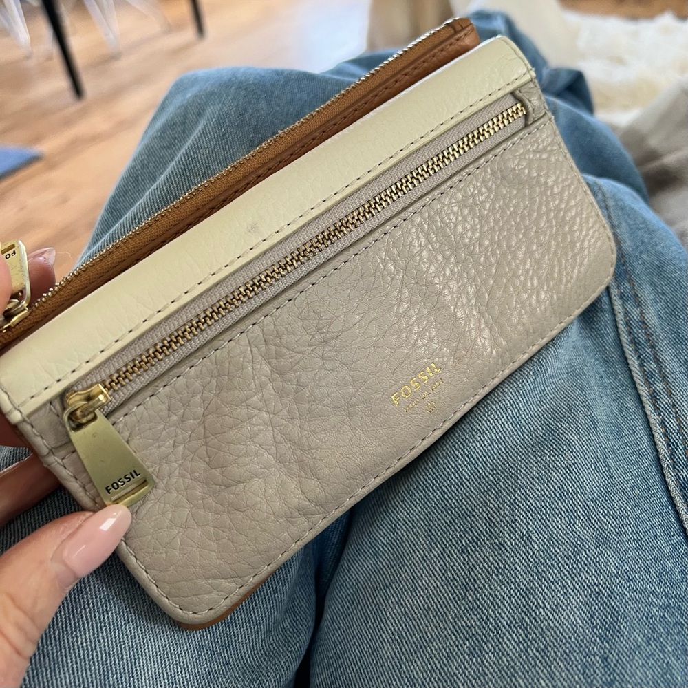 Fossil Preston Leather Flap Colorblock Clutch Wallet Gray/White/Tan bi f…